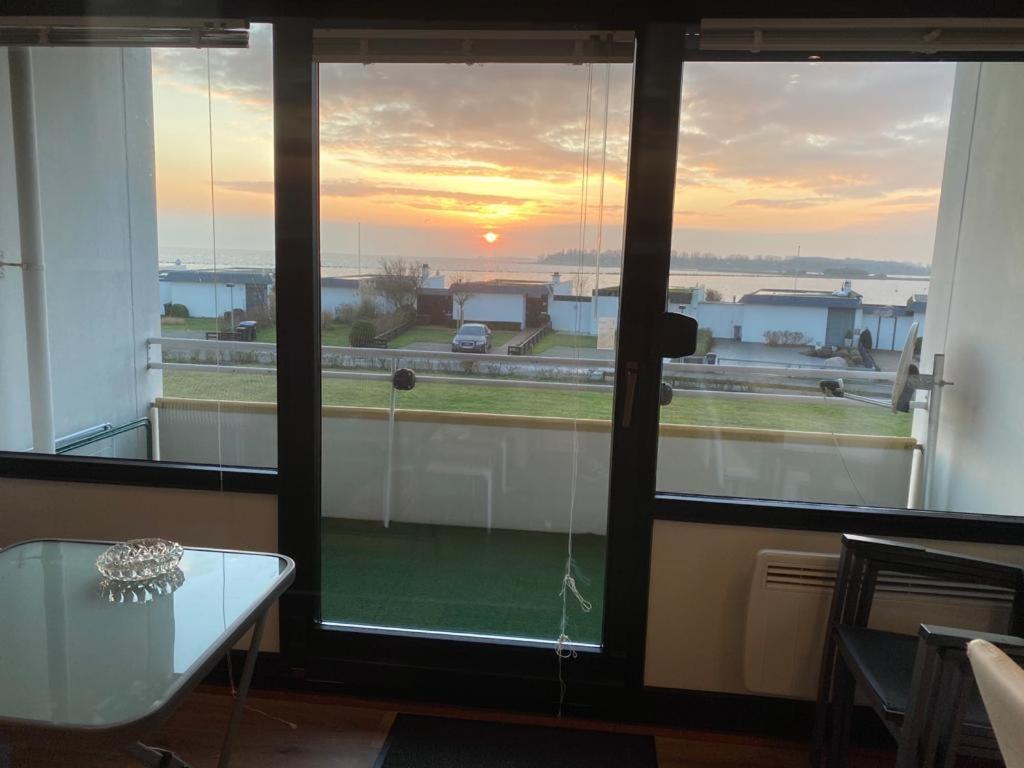 Appartement Mit Balkon Und Meerblick フェーマルン エクステリア 写真